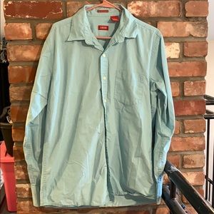 Izod men’s button up